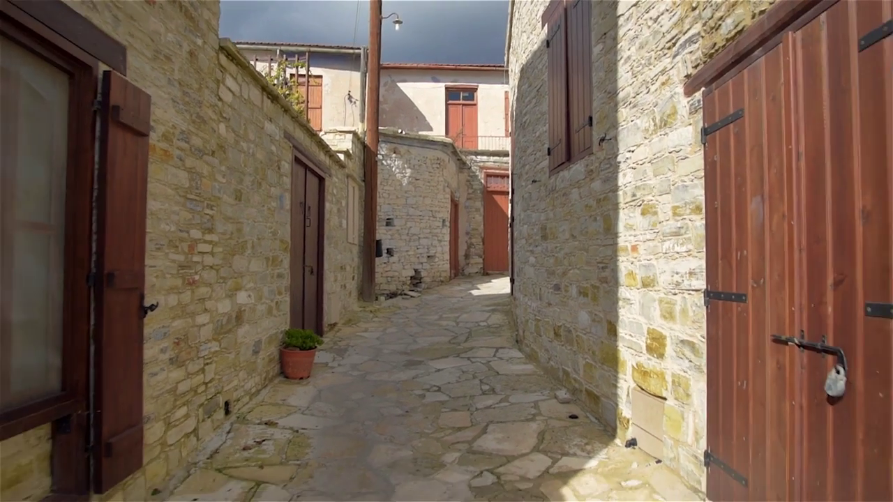 Kato Drys Village