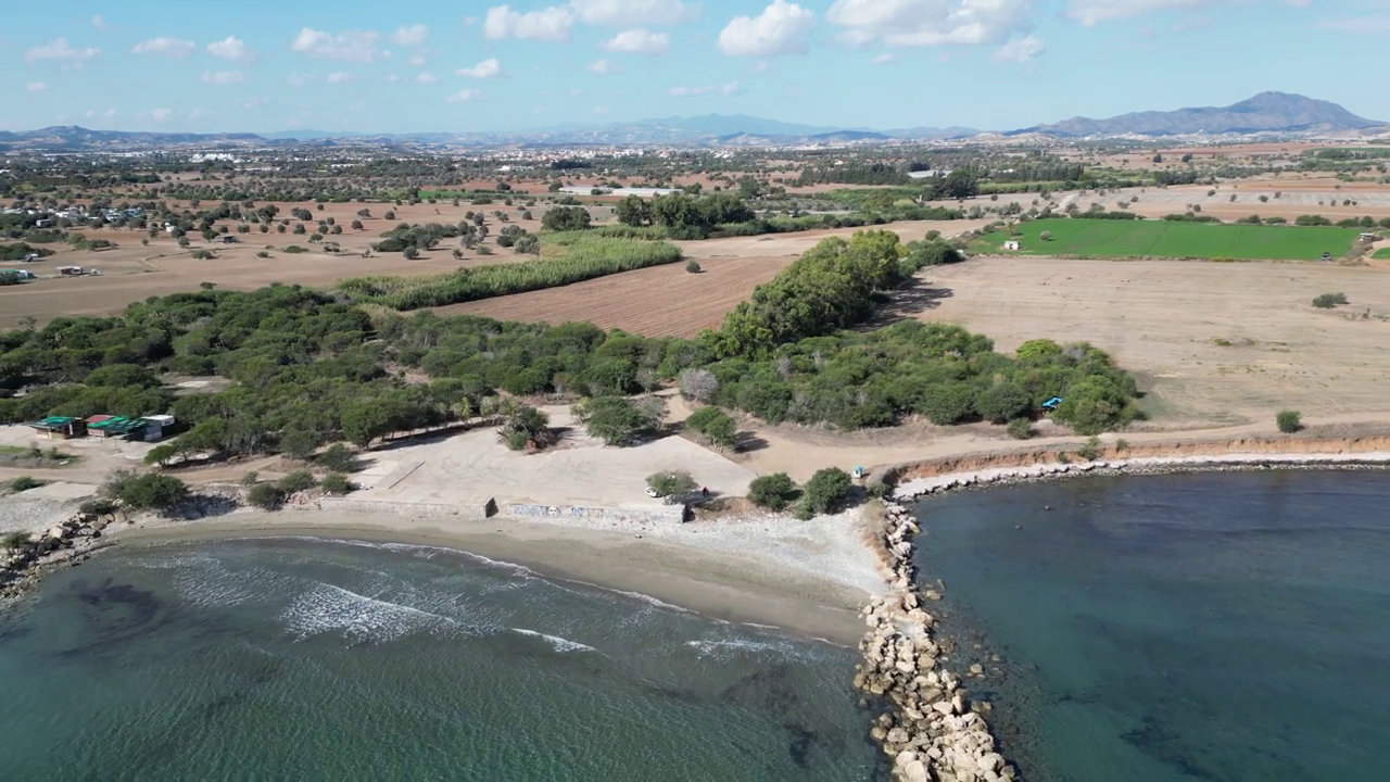 Mazotos Beach