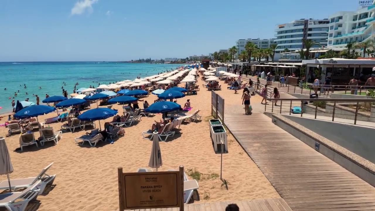 Vryssi Beach, Protaras